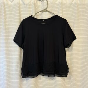 LULULEMON short sleeve shirt